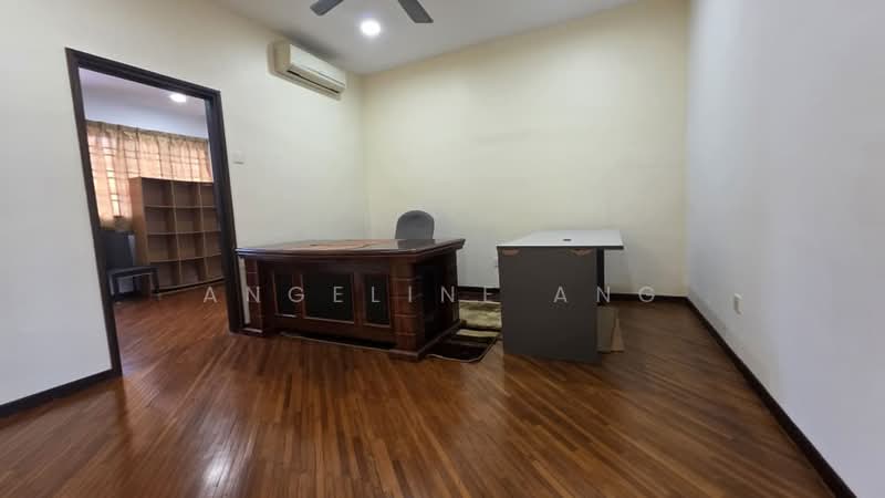 Rumah Teres 3-Tingkat untuk Dijual di Usj 1 (Subang Jaya) - ANGELINE ANG - Study - PropertyGuru.com.my