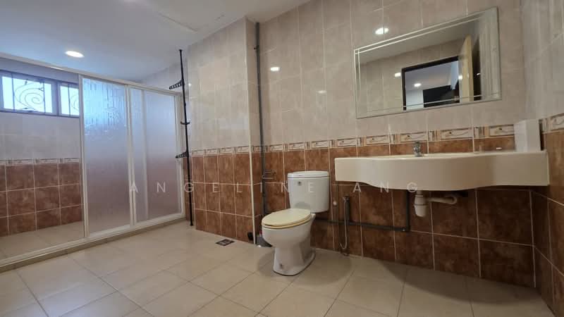 Rumah Teres 3-Tingkat untuk Dijual di Usj 1 (Subang Jaya) - ANGELINE ANG - Bathroom - PropertyGuru.com.my