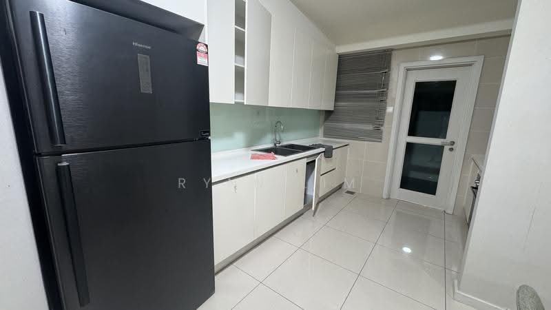 Condominium for Rent at Iskandar Residences - Rynn Lim - Kitchen - PropertyGuru.com.my
