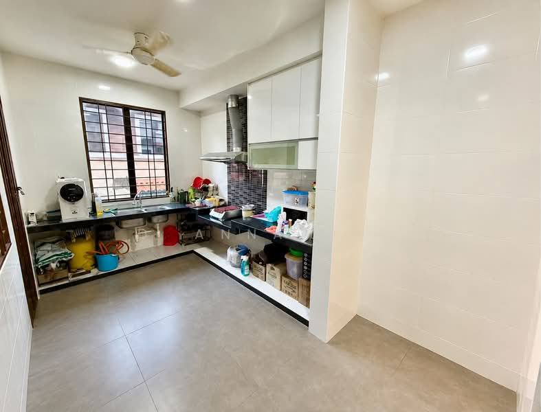 2-storey Terraced House for Sale in Alam Damai (Cheras) - Anna H - Kitchen - PropertyGuru.com.my