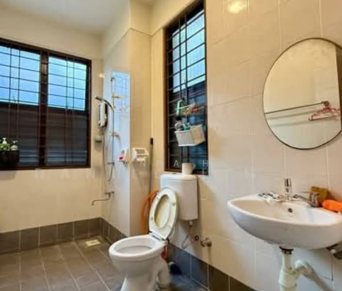 2-storey Terraced House for Sale in Alam Damai (Cheras) - Anna H - Bathroom - PropertyGuru.com.my