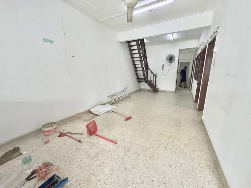 1-storey Terraced House for Sale in SS 3, Taman Universiti (Petaling Jaya) - Azli Ibrahim - Interior - PropertyGuru.com.my