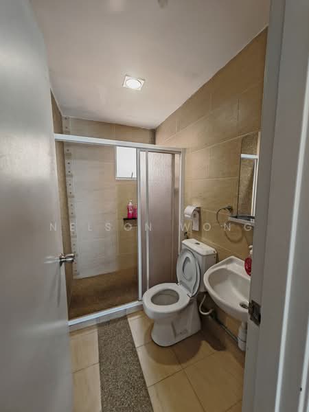 Service Residence for Sale at Kuchai Avenue - Nelson Wong - Bathroom - PropertyGuru.com.my