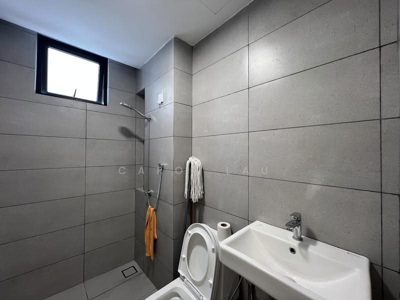 Kediaman Servis untuk Disewa di Vivo Executive Apartment - Carol Lau - Bathroom - PropertyGuru.com.my
