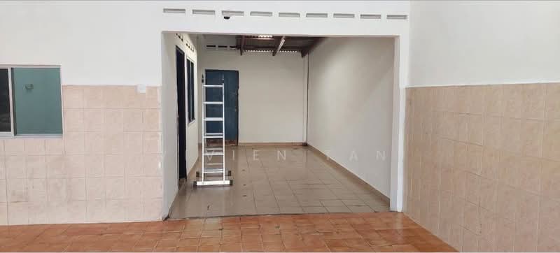Shop for Rent in Johor Bahru (Johor) - Vivien Tan - Interior - PropertyGuru.com.my