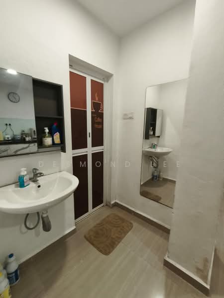 Terraced House for Rent in Taman Munsyi Ibrahim (Johor Bahru) - Desmond Lee - Bathroom - PropertyGuru.com.my