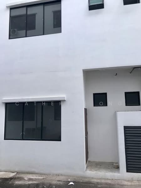 Shop / Office for Sale in Austin Crest (Johor Bahru) - Catherine Ong - Exterior - PropertyGuru.com.my
