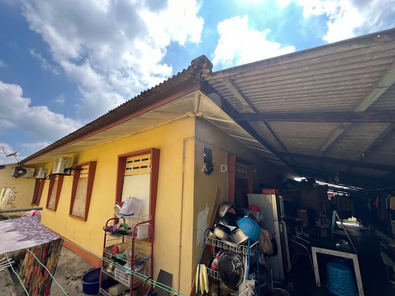 Bungalow House untuk Dijual di Kota Kecil (Kota Tinggi) - Arshad . - Exterior - PropertyGuru.com.my