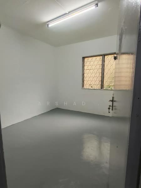 Rumah Flat untuk Dijual di Flat Bandar Selesa Jaya @ Jalan Silat Gayong - Arshad . - Interior - PropertyGuru.com.my