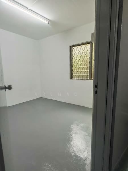 Rumah Flat untuk Dijual di Flat Bandar Selesa Jaya @ Jalan Silat Gayong - Arshad . - Interior - PropertyGuru.com.my