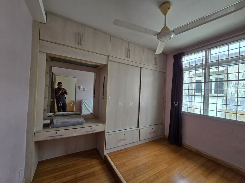 Bungalow House untuk Dijual di Ampang (Kuala Lumpur) - Azli Ibrahim - Bedroom - PropertyGuru.com.my