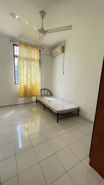Apartment for Rent at Mutiara Perdana (Mutiara Court) - Penny Ng - Bedroom - PropertyGuru.com.my