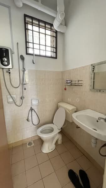 Apartment for Rent at Mutiara Perdana (Mutiara Court) - Penny Ng - Bathroom - PropertyGuru.com.my