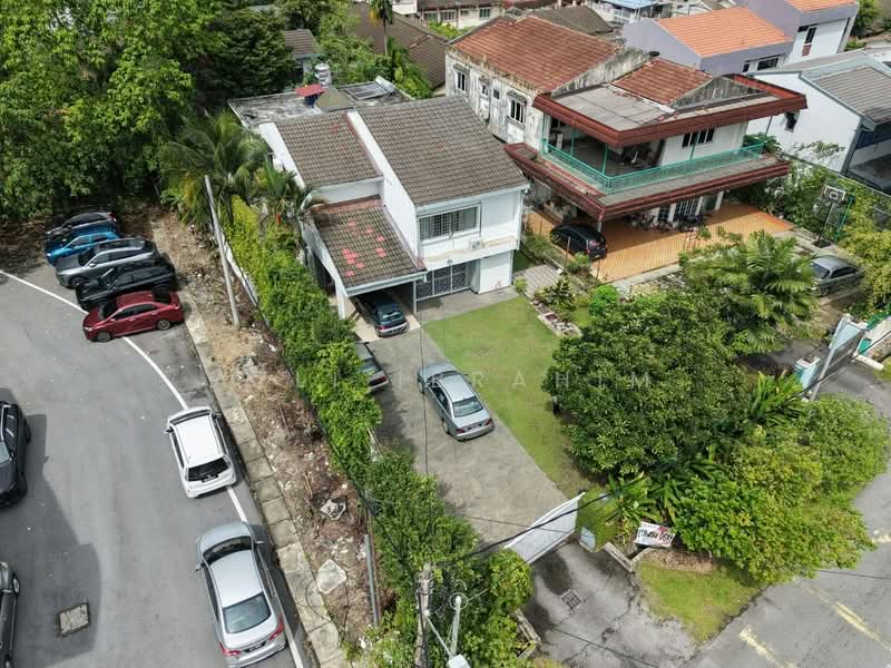 Bungalow House for Rent in Kuala Ampang (Ampang) - Azli Ibrahim - Exterior - PropertyGuru.com.my