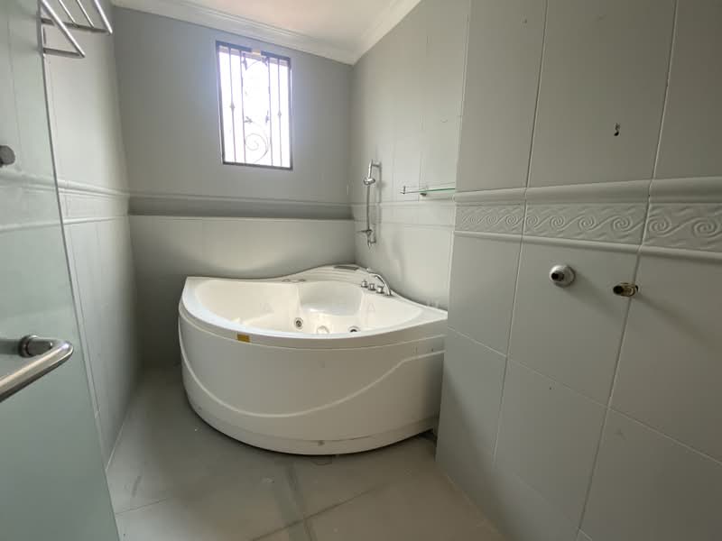 Bungalow House for Sale in Ukay Heights (Ampang) - Anna H - Bathroom - PropertyGuru.com.my