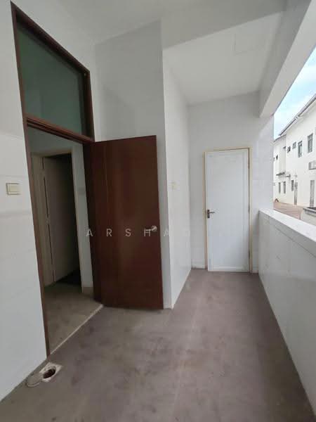 Rumah Teres 2-Tingkat untuk Dijual di Johor Bahru (Johor) - Arshad . - Balcony - PropertyGuru.com.my