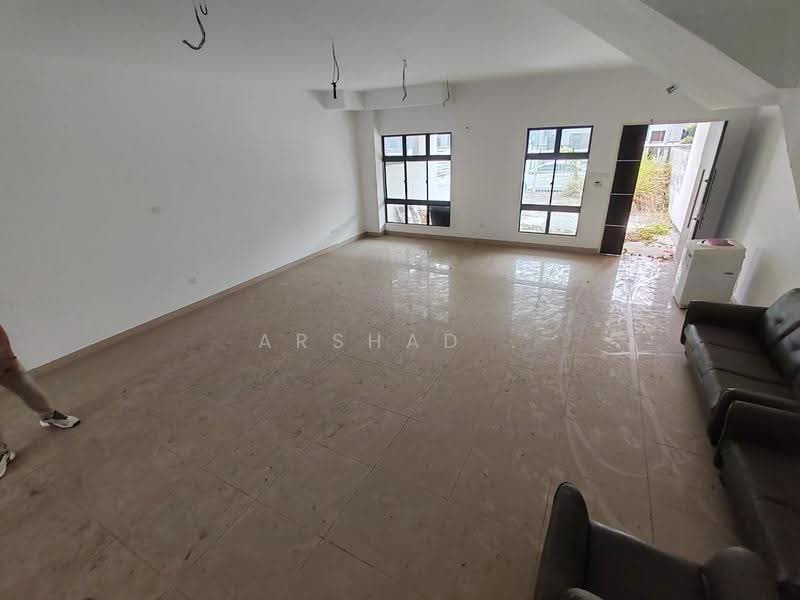 Rumah Teres 2-Tingkat untuk Dijual di Johor Bahru (Johor) - Arshad . - Living Room - PropertyGuru.com.my