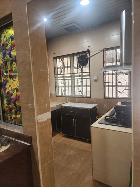 Semi-Detached House for Rent in Seri Kembangan (Selangor) - Hardeen Sirajudeen - Wet Kitchen - PropertyGuru.com.my