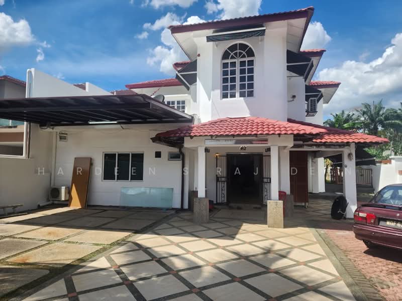Semi-Detached House for Rent in Seri Kembangan (Selangor) - Hardeen Sirajudeen - Exterior - PropertyGuru.com.my