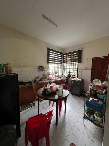 Semi-Detached House for Sale in Taman Munsyi Ibrahim (Johor Bahru) - Arshad . - Kitchen - PropertyGuru.com.my