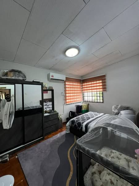 Semi-Detached House for Sale in Taman Munsyi Ibrahim (Johor Bahru) - Arshad . - Bedroom - PropertyGuru.com.my