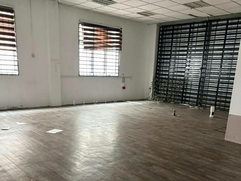 Kedai untuk Disewa di Taman Equine (Seri Kembangan) - Elvis Kok - Interior - PropertyGuru.com.my