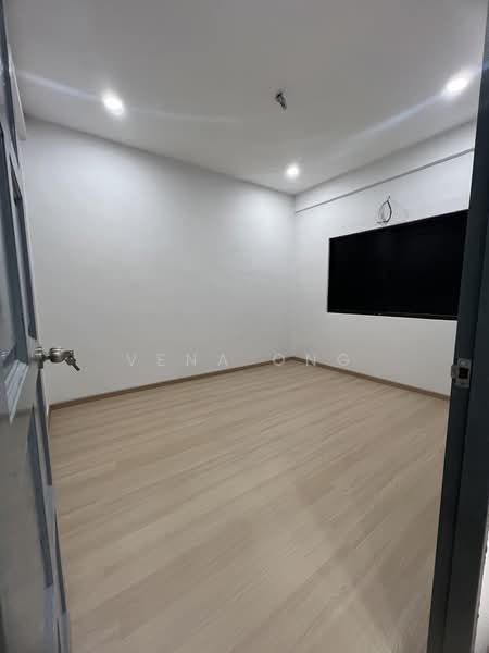Rumah Bandar untuk Dijual di Taman Paya Rumput Indah (Paya Rumput) - Vena Ong - Master Bedroom - PropertyGuru.com.my