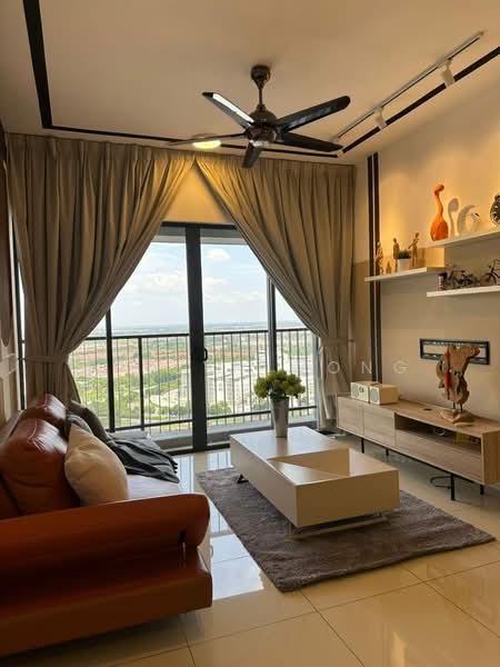 Kediaman Servis untuk Disewa di Setia City Residences - Adelyn Wong - Living Room - PropertyGuru.com.my