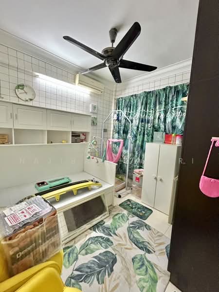 Kondominium untuk Dijual di Unipark Condominium - Najibah Sahari - Bedroom - PropertyGuru.com.my