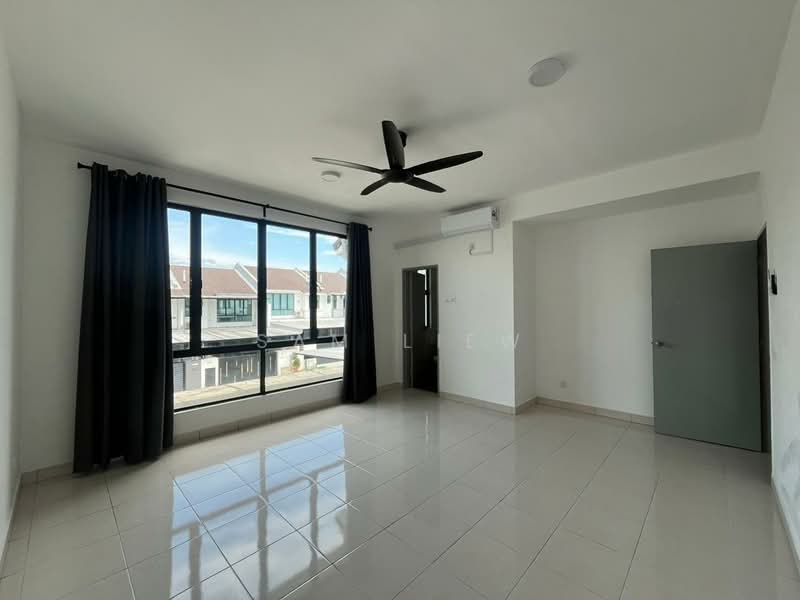 Rumah Teres 2-Tingkat untuk Disewa di Johor Lama (Johor) - Sam Liew - Living Room - PropertyGuru.com.my