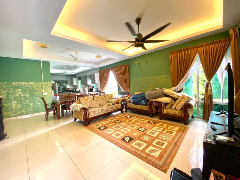 2-storey Terraced House for Sale in Bandar Rimbayu (Telok Panglima Garang) - NORFADILAH ZAINUDDIN - Living Room - PropertyGuru.com.my