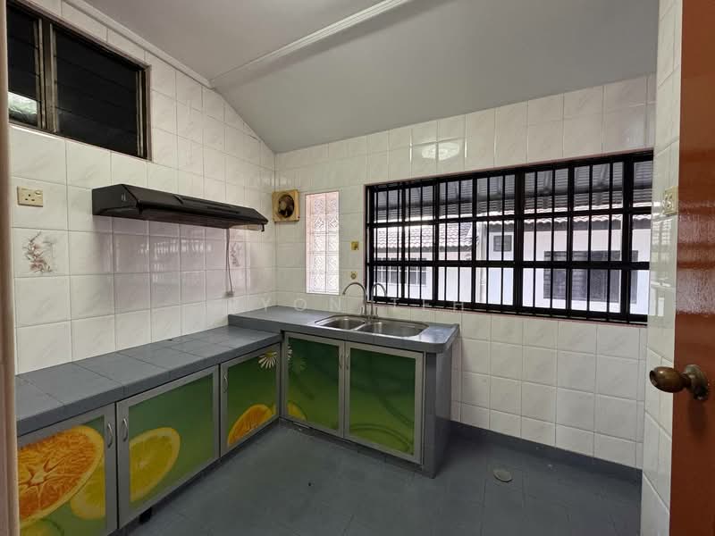 Rumah Teres 2-Tingkat untuk Disewa di Taman Molek (Johor Bahru) - Ryon Teh - PropertyGuru.com.my
