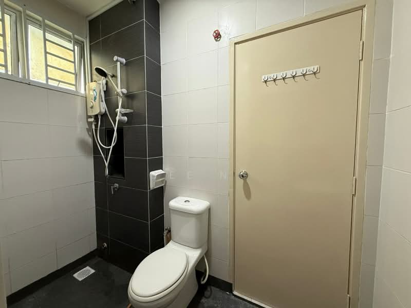 Rumah Teres untuk Dijual di Masai (Johor) - Bee Ng - Bathroom - PropertyGuru.com.my