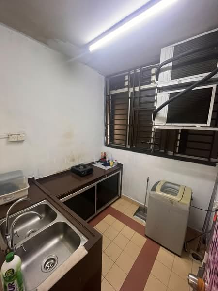 Apartment for Sale at Kipark Apartment - Vincent Lai - Kitchen - PropertyGuru.com.my