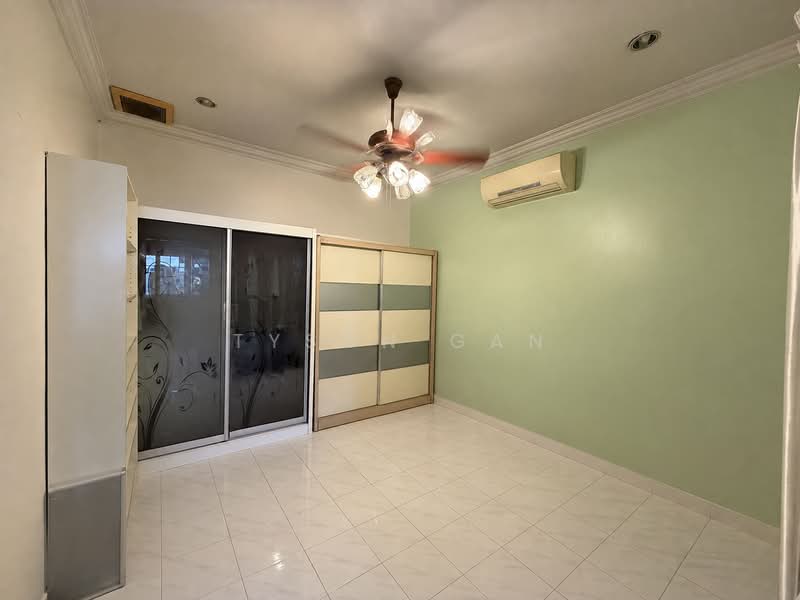 Rumah Teres 2-Tingkat untuk Dijual di Usj 9 (Subang Jaya) - Tyson Gan - Bedroom - PropertyGuru.com.my