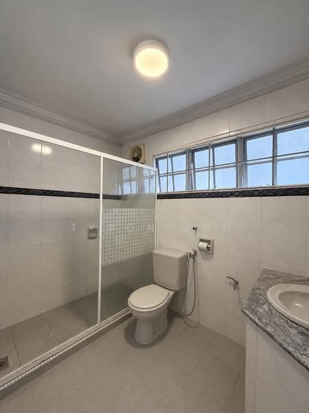 Rumah Teres 2-Tingkat untuk Dijual di Usj 9 (Subang Jaya) - Tyson Gan - Bathroom - PropertyGuru.com.my