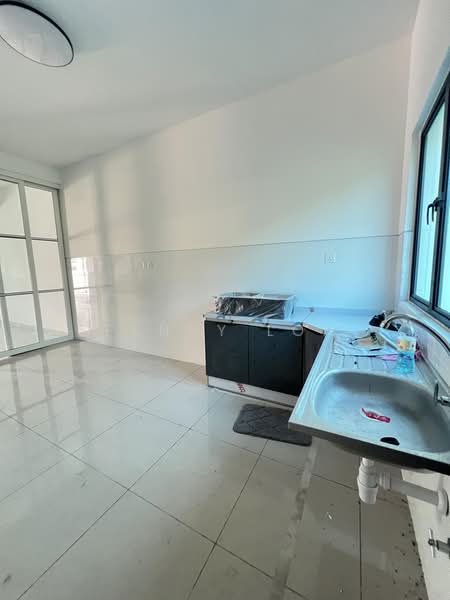 2-storey Terraced House for Rent in Kajang (Selangor) - Penny Loh - Kitchen - PropertyGuru.com.my