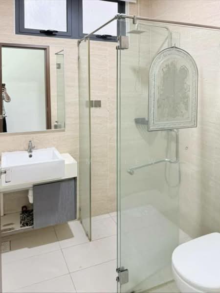 Service Residence for Rent at Crescent Bay Suites (Teluk Bayu) - Sam Liew - Bathroom - PropertyGuru.com.my