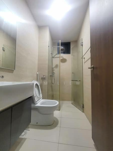 Service Residence for Rent at Crescent Bay Suites (Teluk Bayu) - Sam Liew - Bathroom - PropertyGuru.com.my