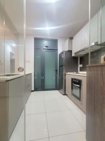 Service Residence for Rent at Crescent Bay Suites (Teluk Bayu) - Sam Liew - Kitchen - PropertyGuru.com.my
