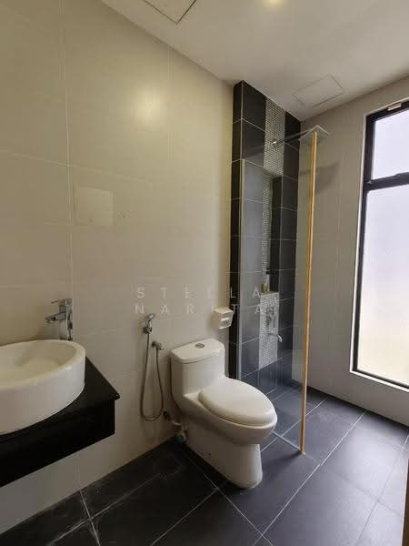 Rumah Teres 2-Tingkat untuk Disewa di Iskandar Puteri (Nusajaya) (Johor) - Stella Narita - Bathroom - PropertyGuru.com.my