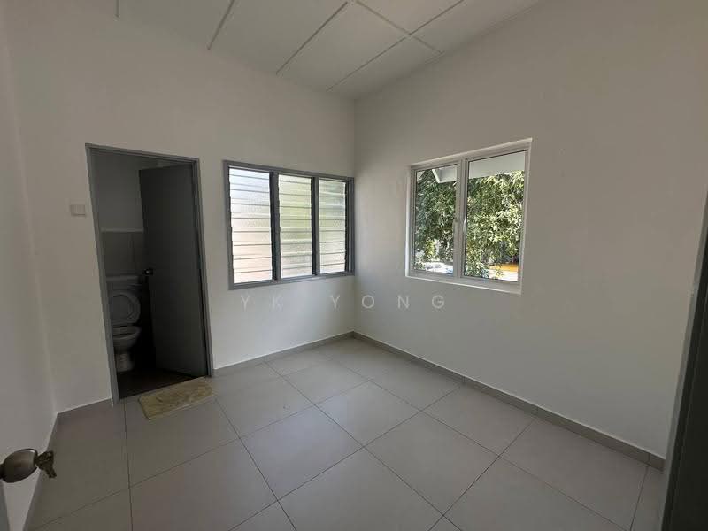 Rumah Teres 2-Tingkat untuk Dijual di Taman Subang Permai (Subang Jaya) - Yk Yong - Bathroom - PropertyGuru.com.my