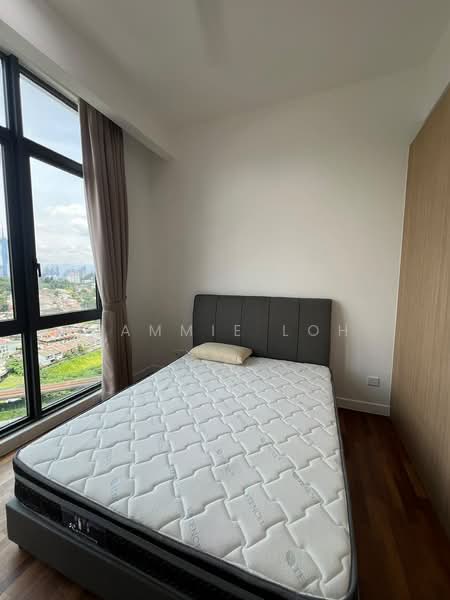 Kediaman Servis untuk Disewa di Avara - Cammie Loh - Bedroom - PropertyGuru.com.my