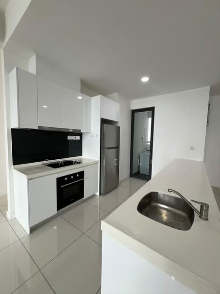 Kediaman Servis untuk Disewa di Avara - Cammie Loh - Kitchen - PropertyGuru.com.my
