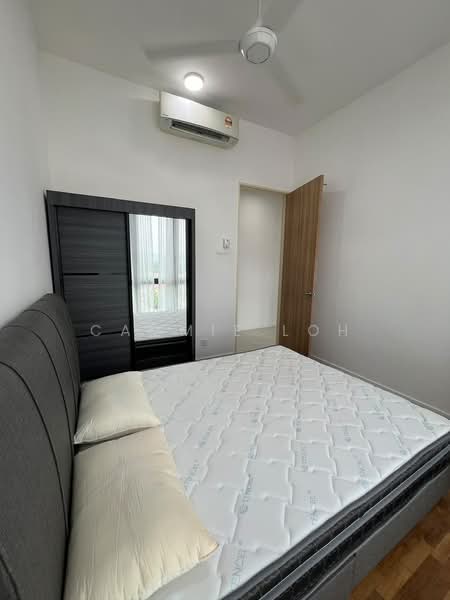Kediaman Servis untuk Disewa di Avara - Cammie Loh - Bedroom - PropertyGuru.com.my
