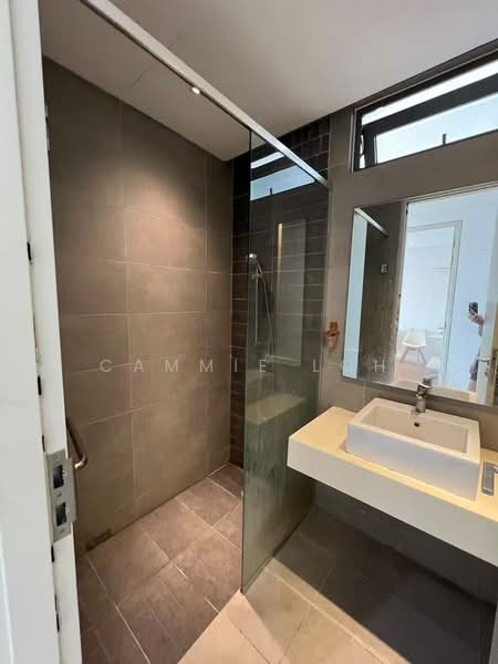 Condominium for Rent at Vivo Residential Suites - Cammie Loh - Bathroom - PropertyGuru.com.my