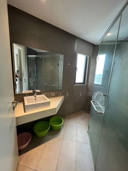 Condominium for Rent at Vivo Residential Suites - Cammie Loh - Bathroom - PropertyGuru.com.my