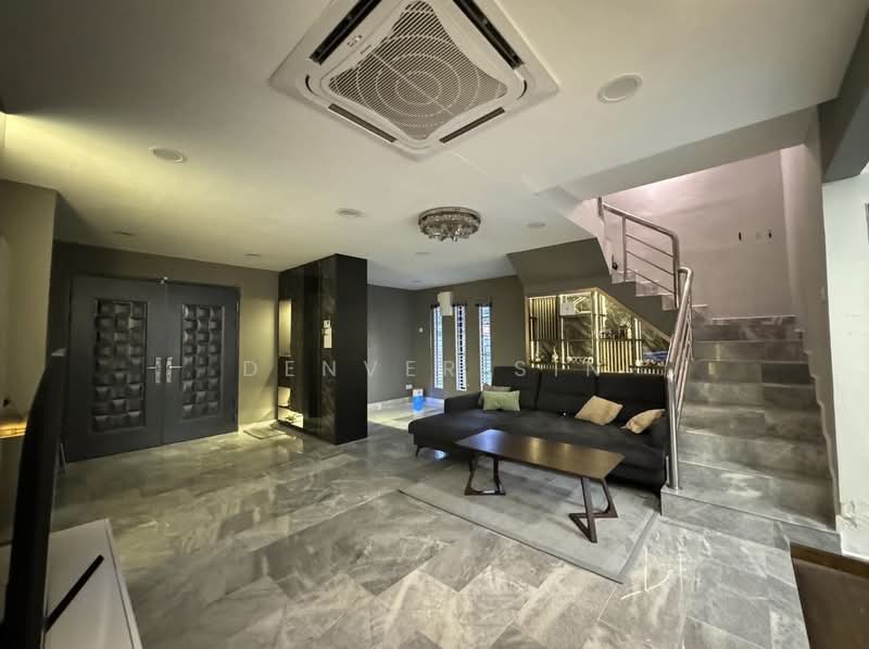 Rumah Teres 2-Tingkat untuk Dijual di Taman Lembah Maju (Pandan Indah) - Denver Sin - Living Room - PropertyGuru.com.my