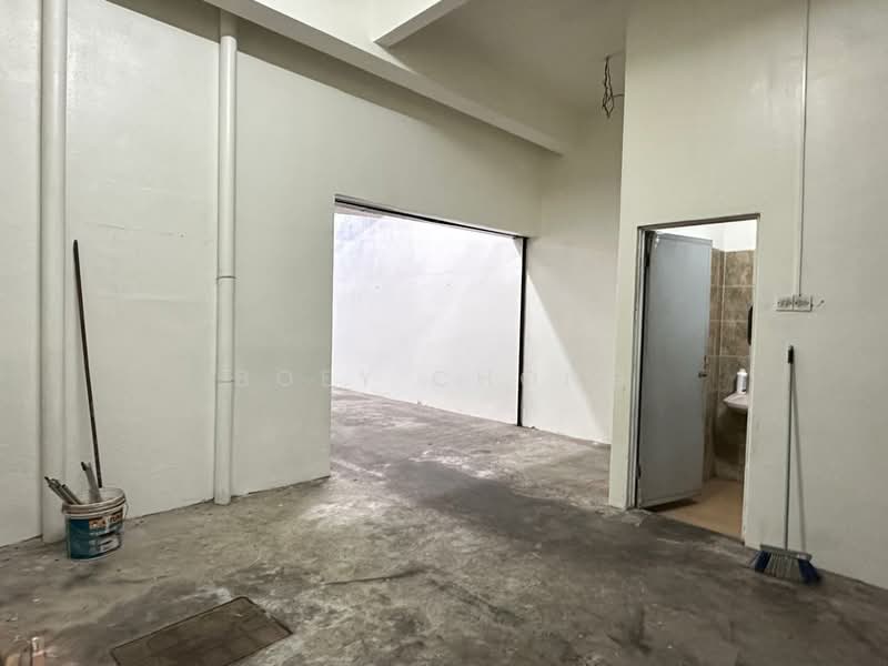 Kedai untuk Disewa di Kampung Baru Simpang (Simpang) - Boey Chong - Interior - PropertyGuru.com.my