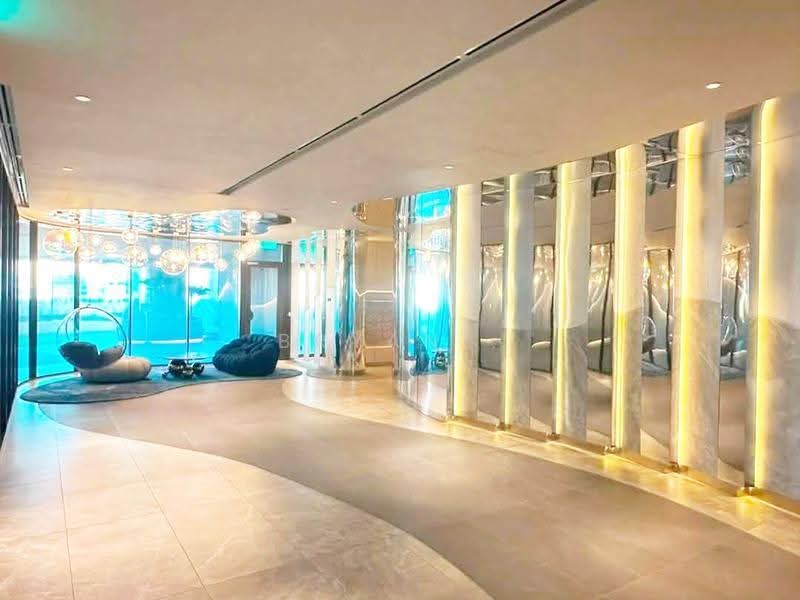 Kediaman Servis untuk Disewa di Residensi Estetik 8 (Est8) - Bryan . - Lobby - PropertyGuru.com.my